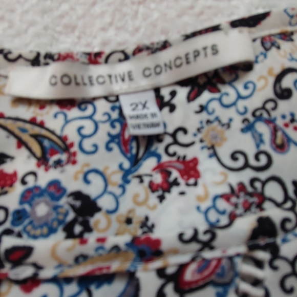 NWOT Collective Concepts Warner Lattice Detail Floral & Paisley Blouse – Size 2X - Picture 3 of 12